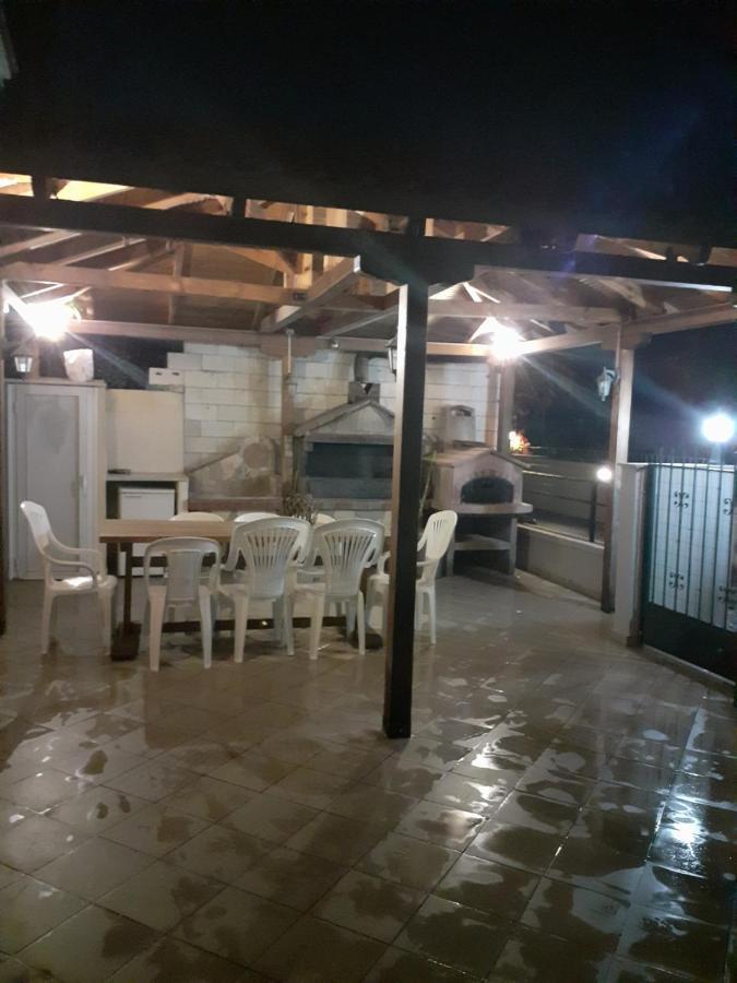 Vila Alegria Nea Iraklitsa Екстериор снимка